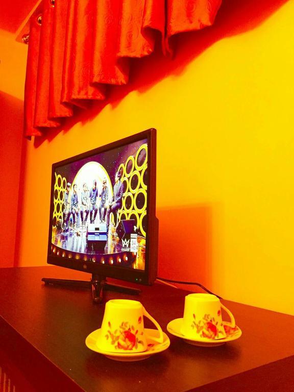De Sky Sukhumvit Ekkamai Hotell Bangkok Exteriör bild