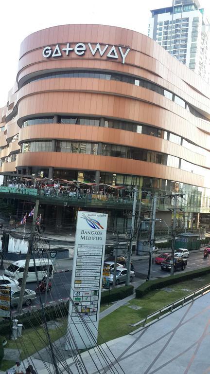 De Sky Sukhumvit Ekkamai Hotell Bangkok Exteriör bild
